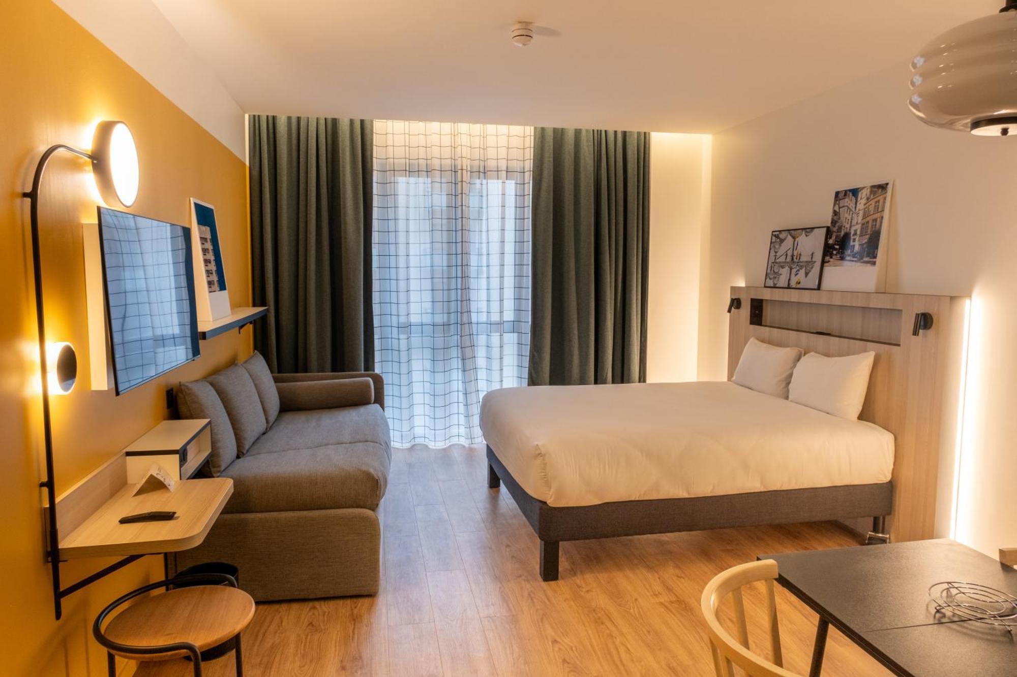 Aparthotel Adagio Access Rouen Centre Cathedrale Екстер'єр фото